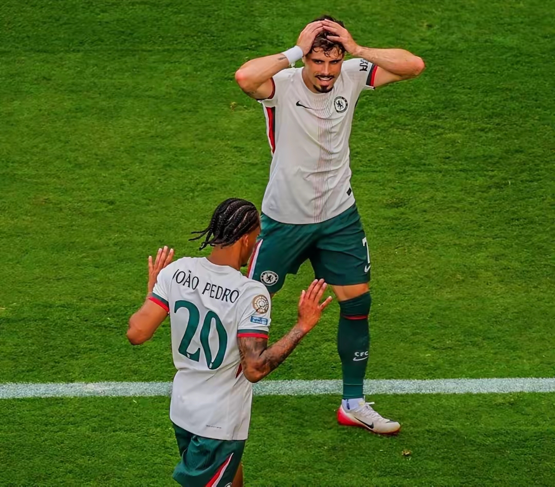 尤文-热刺,坎瓦尼传射助球队晋级 尤文-热刺,坎瓦尼传射助球队晋级