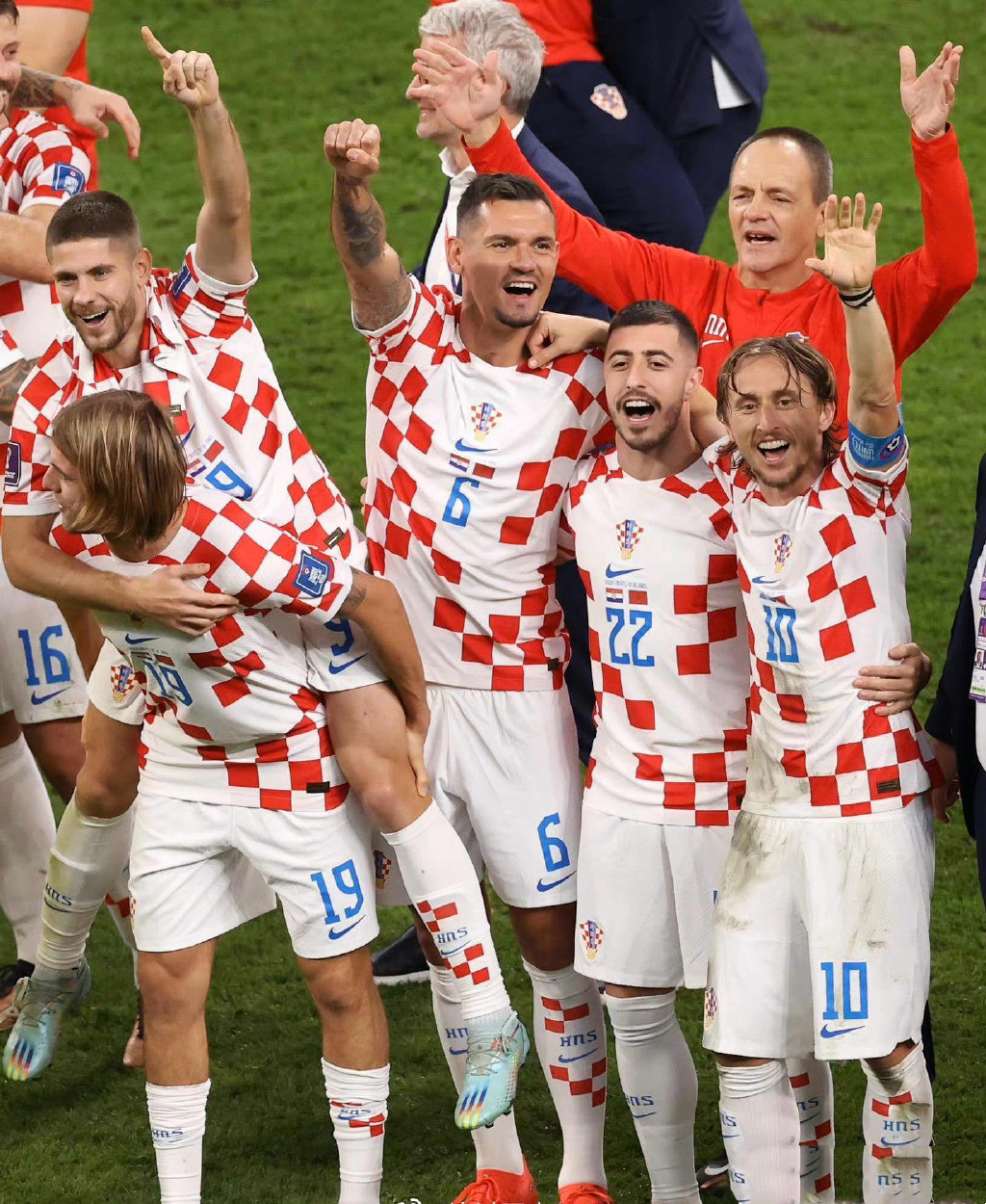 法国战胜克罗地亚，取得胜利