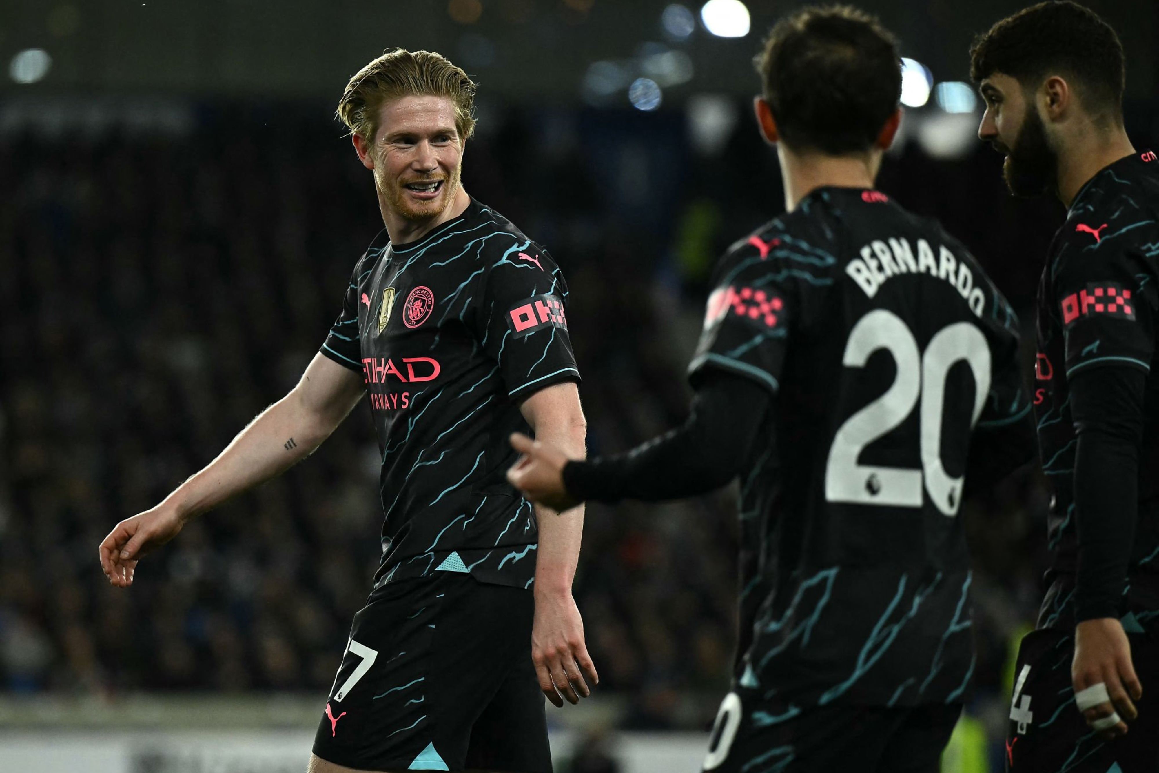 曼城胜利在望，英超争冠赛场竞争激烈