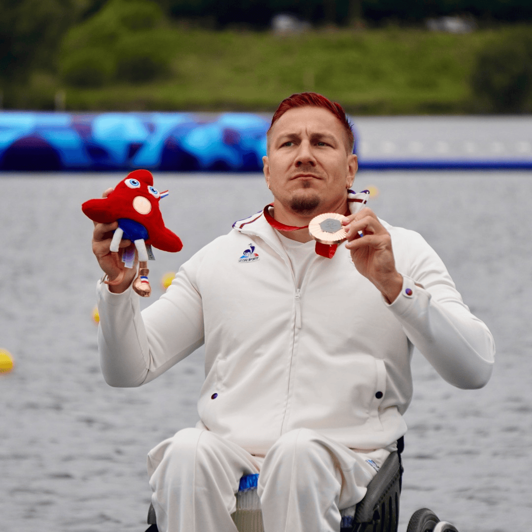 法国代表团在击剑比赛中表现强劲,斩获多枚奖牌的简单介绍 法国代表团在击剑比赛中表现强劲,斩获多枚奖牌的简单介绍