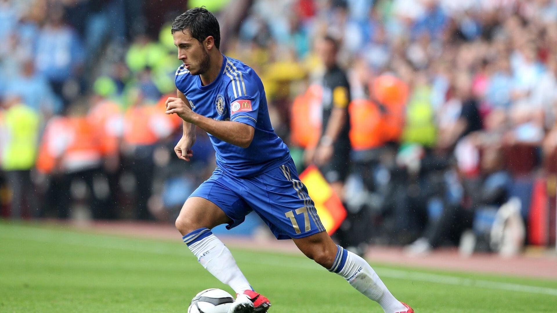 莱万独舞撕裂防线,韩国难阻哥伦比亚进攻狂潮