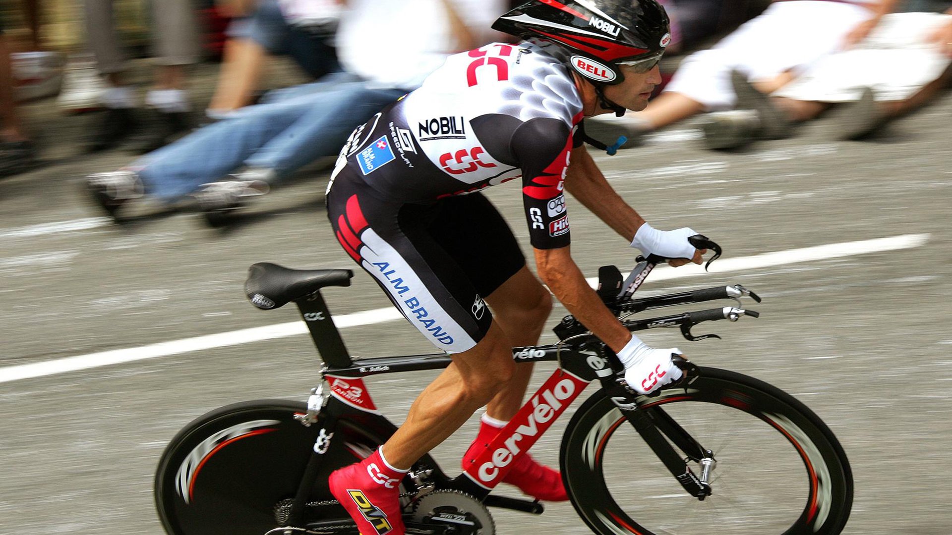 拉沃尔杯险胜戴维斯杯，兹维列夫扛起全队，新老对决的时代回响