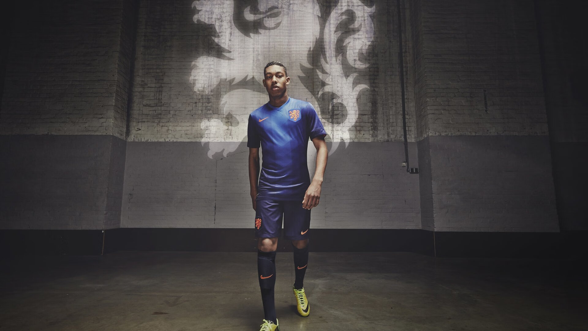 赛道上的逆袭，红牛逆转索伯，诺里斯闪耀全场