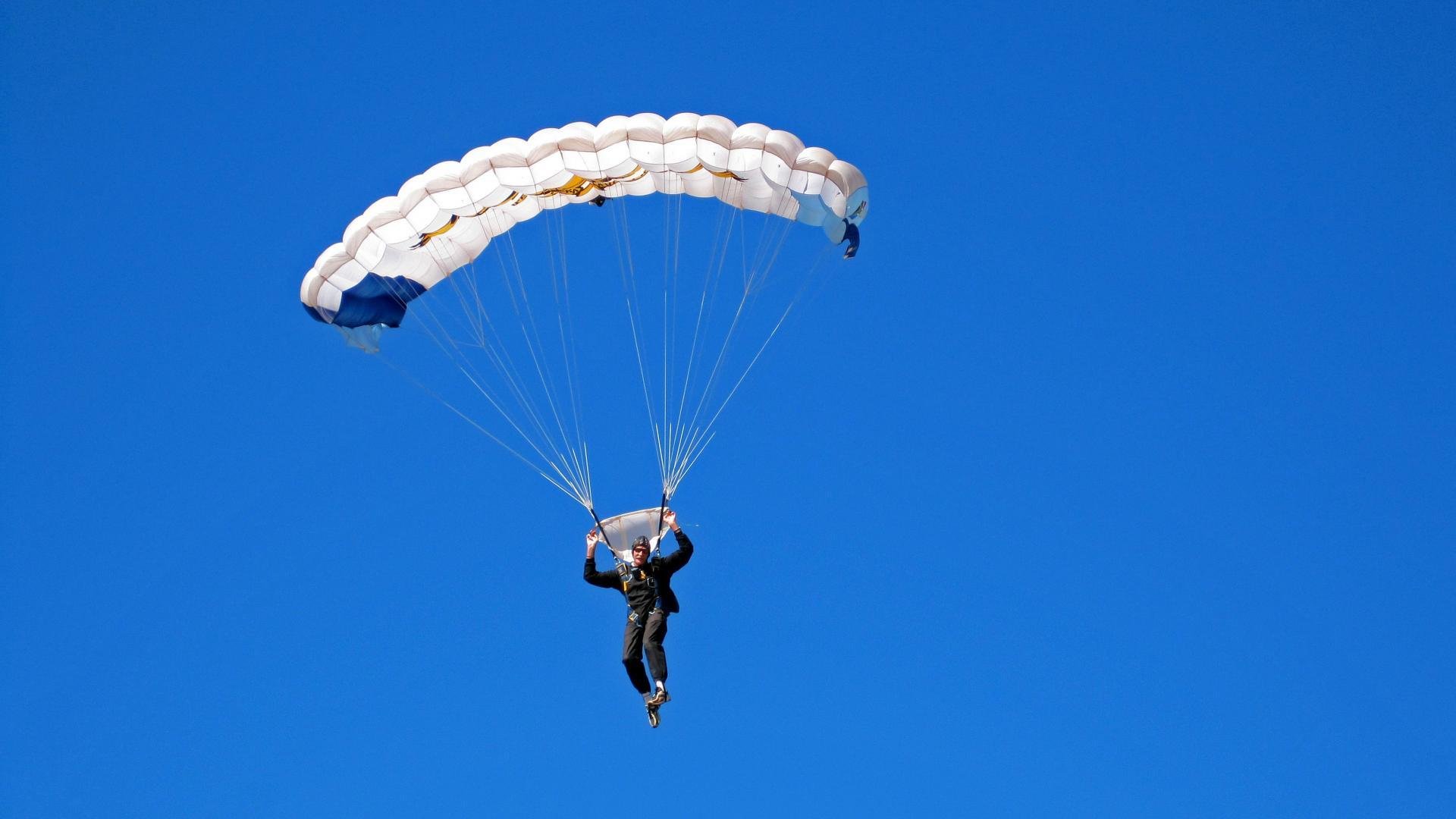 绝杀与点燃，法国队逆转日本队，安赛龙引爆赛场激情